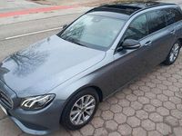 Gebraucht Mercedes E250 211 PS (155 kW) 2017 Selenitgrau Kombi