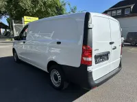 Gebraucht Mercedes Vito 163 PS (119 kW) 2023 Weiß Van