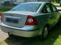 Gebraucht Ford Focus Ghia 116 PS (85 kW) 2005 Silber Limousine