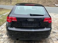 Gebraucht Audi A3 Ambiente 102 PS (75 kW) 2010 Schwarz Kleinwagen