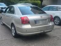 Gebraucht Toyota Avensis 130 PS (95 kW) 2003 Silber Limousine