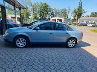 Gebraucht Audi A4 131 PS (96 kW) 2001 Blau Limousine