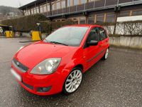 Gebraucht Ford Fiesta 90 PS (66 kW) 2007 Rot Kleinwagen