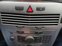 Gebraucht Opel Astra 110 PS (80 kW) 2009 Silber Kombi