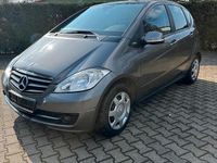 Gebraucht Mercedes A150 95 PS (69 kW) 2009 Grau Kleinwagen