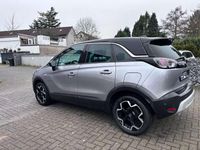 Gebraucht Opel Crossland X Elegance 110 PS (80 kW) 2021 Kontrast grau/quarz silber SUV