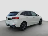 Gebraucht Mercedes E250 160 PS (117 kW) 2022 Unilack polarweiß Limousine