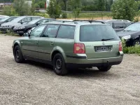 Gebraucht VW Passat 131 PS (96 kW) 2003 Grün Kombi