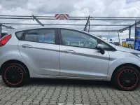 Gebraucht Ford Fiesta Trend 82 PS (60 kW) 2012 Polarsilber metallic Kleinwagen