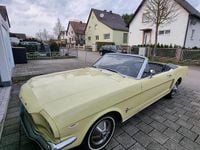 Gebraucht Ford Mustang 200 PS (147 kW) 1965 Gelb Cabrio