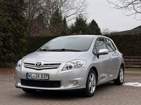 Gebraucht Toyota Auris 132 PS (97 kW) 2012 Silber Limousine