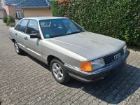 Gebraucht Audi 100 Basis 90 PS (66 kW) 1985 Grau Limousine