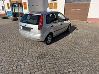 Gebraucht Ford Fiesta 80 PS (58 kW) 2003 Silber Kleinwagen