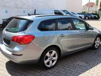 Gebraucht Opel Astra Design Edition 95 PS (69 kW) 2011 Silber Kombi