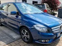 Gebraucht Mercedes B180 109 PS (80 kW) 2012 Blau Kleinwagen