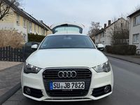 Gebraucht Audi A1 Attraction 86 PS (63 kW) 2011 Silber Kleinwagen
