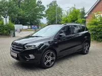 Gebraucht Ford Kuga ST-Line 150 PS (110 kW) 2019 Schwarz SUV