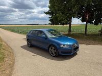 Gebraucht Audi A3 Attraction 125 PS (91 kW) 2010 Blau Kleinwagen