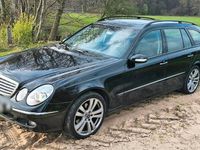 Gebraucht Mercedes E200 163 PS (119 kW) 2005 Schwarz Kombi