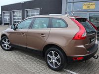 Gebraucht Volvo XC60 Summum 163 PS (119 kW) 2012 Braun SUV