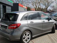 Gebraucht Mercedes B220 Edition 177 PS (130 kW) 2018 Grau Van / Kleinbus
