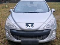Gebraucht Peugeot 308 101 PS (74 kW) 2008 Silber Limousine