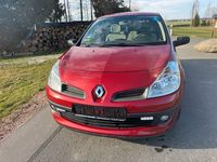 Gebraucht Renault Clio III Expression 75 PS (55 kW) 2005 Rot Kleinwagen