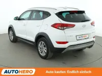 Gebraucht Hyundai Tucson Advantage 177 PS (130 kW) 2017 Weiß SUV
