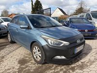 Gebraucht Hyundai i20 84 PS (61 kW) 2016 Blau Limousine