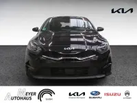 Gebraucht Kia Ceed Comfort 140 PS (102 kW) 2025 Zilinaschwarz met. Kleinwagen