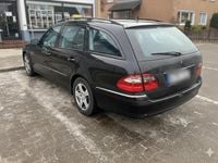 Gebraucht Mercedes E280 190 PS (139 kW) 2006 Schwarz Kombi