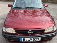 Gebraucht Opel Astra 100 PS (73 kW) 1995 Rot Kleinwagen