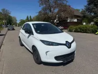 Second-hand Renault Zoe Intens 42 kW (58 CP) 2017 Alb Hatchback