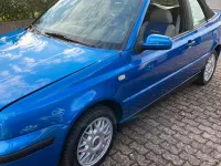 Gebraucht VW Golf 101 PS (74 kW) 2000 Blau Cabrio