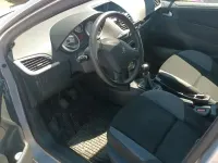 Gebraucht Peugeot 207 75 PS (55 kW) 2008 Silber Kleinwagen