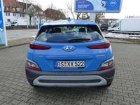 Gebraucht Hyundai Kona 136 PS (100 kW) 2021 Surfyblue SUV