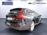 Gebraucht Volvo V60 Core 163 PS (119 kW) 2024 Schwarz Kombi