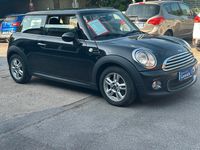 Gebraucht Mini Cooper 75 PS (55 kW) 2013 Schwarz Kleinwagen