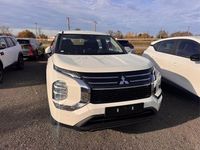 Gebraucht Mitsubishi Outlander P-HEV Basis 136 PS (100 kW) 2025 Weiß SUV