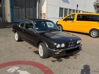 Gebraucht BMW 325 Cabriolet Performance 171 PS (125 kW) 1987 Schwarz Cabrio