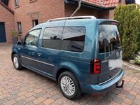 Second-hand VW Caddy 150 CP (110 kW) 2017 Verde Monovolum