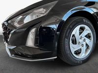Gebraucht Hyundai i20 Select 101 PS (74 kW) 2024 Schwarz Limousine