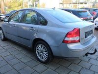 Gebraucht Volvo S40 140 PS (102 kW) 2004 Flintgrey Limousine