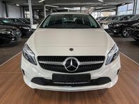 Gebraucht Mercedes A180 Progressive 109 PS (80 kW) 2018 Weiß Kleinwagen