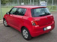 Gebraucht Suzuki Swift Comfort+ 92 PS (67 kW) 2009 Rot Kleinwagen