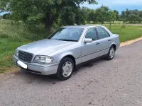 Gebraucht Mercedes C180 Elegance 122 PS (89 kW) 1993 Silber Limousine