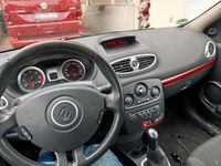 Gebraucht Renault Clio II 85 PS (62 kW) 2008 Silber Kleinwagen