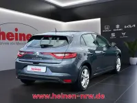 Usata Renault Mégane Play 101 CV (74 kW) 2018 Grigio Berlina
