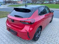 Gebraucht Opel Corsa 101 PS (74 kW) 2024 Rot (metallic) Limousine