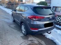 Gebraucht Hyundai Tucson Classic 132 PS (97 kW) 2016 Grau SUV